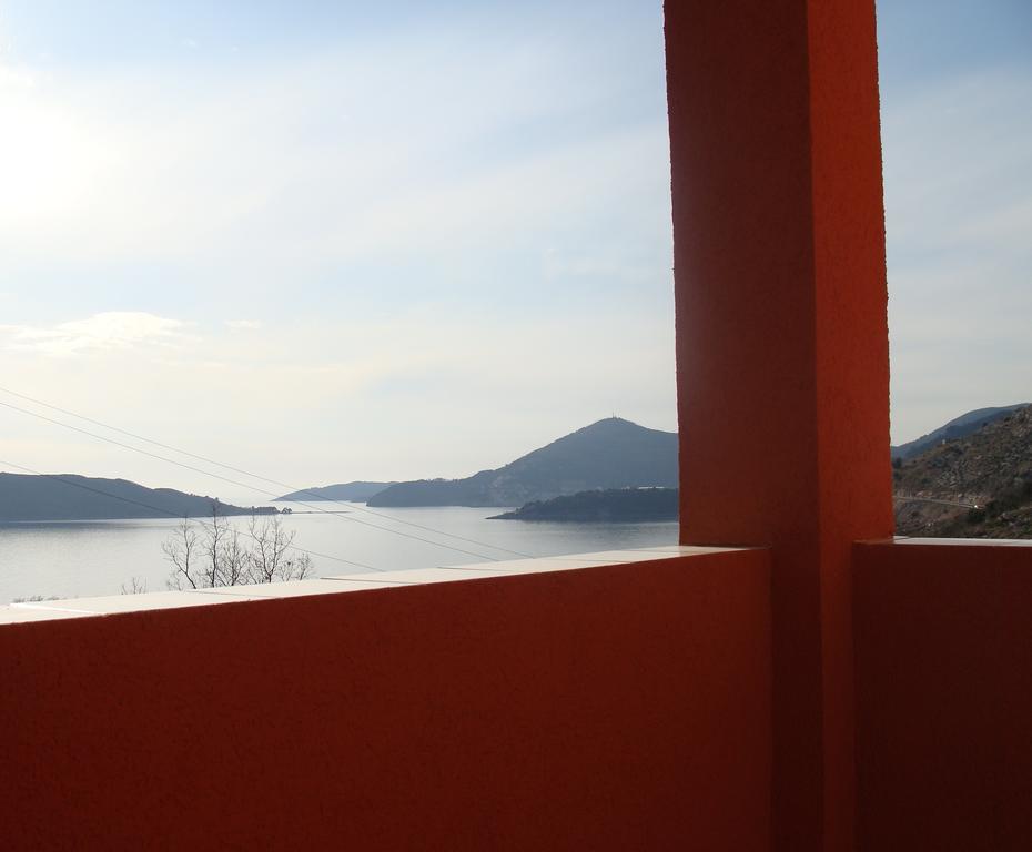 Apartments Danilo Kazanegra Sveti Stefan Pokoj fotografie